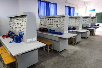 信息工程學(xué)院 聚焦工業(yè)控制計(jì)算機(jī)及系統(tǒng)制造的專業(yè)殿堂